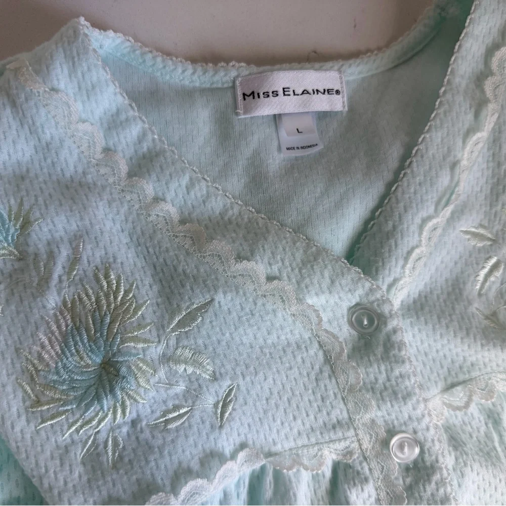 Miss Elaine green nightgown long sleeve sz L‎